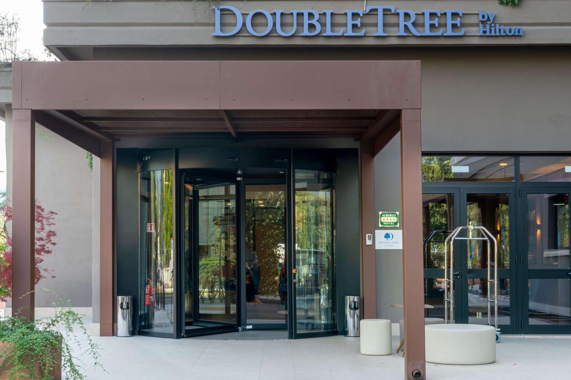 Doubletree By Hilton Brescia Hotel Kültér fotó